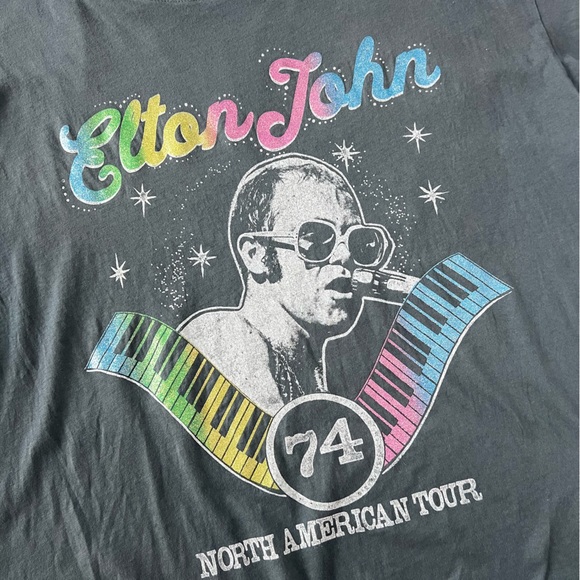 Daydreamer Women's Elton John North American Tour 74 T-Shirt size M - Picture 5 of 8